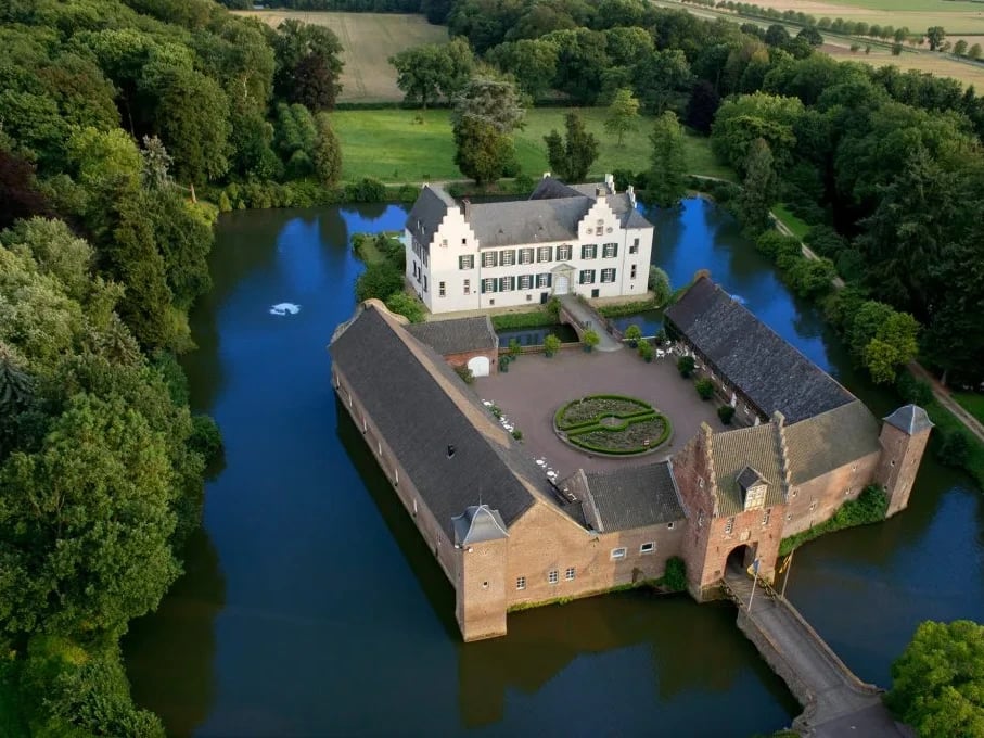 Burg Heimerzheim - Eventlocation - in Swisttal - Bild 1