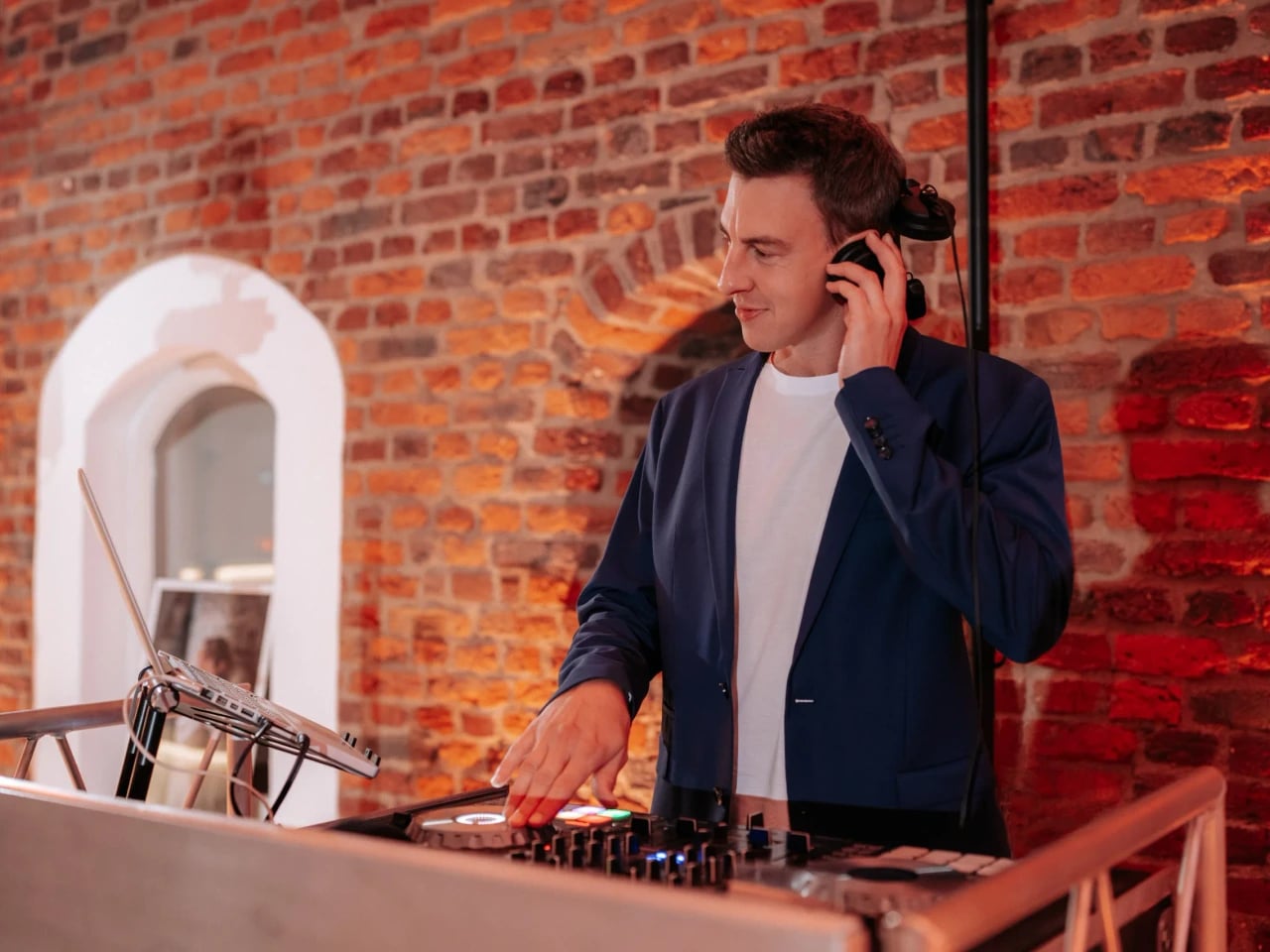 DJ Timo Blößer – Hochzeits & Event DJ - DJ - in Bonn - Bild 2