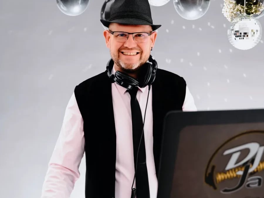 DJ Jan - Event- & HochzeitsDJ - DJ - in Korschenbroich - Bild 1