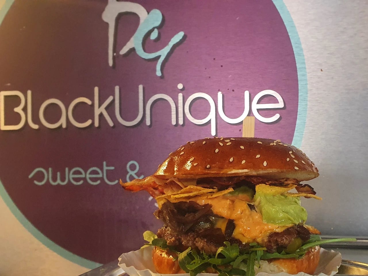 BlackUnique Foodtruck - Catering - in Geilenkirchen - Bild 2