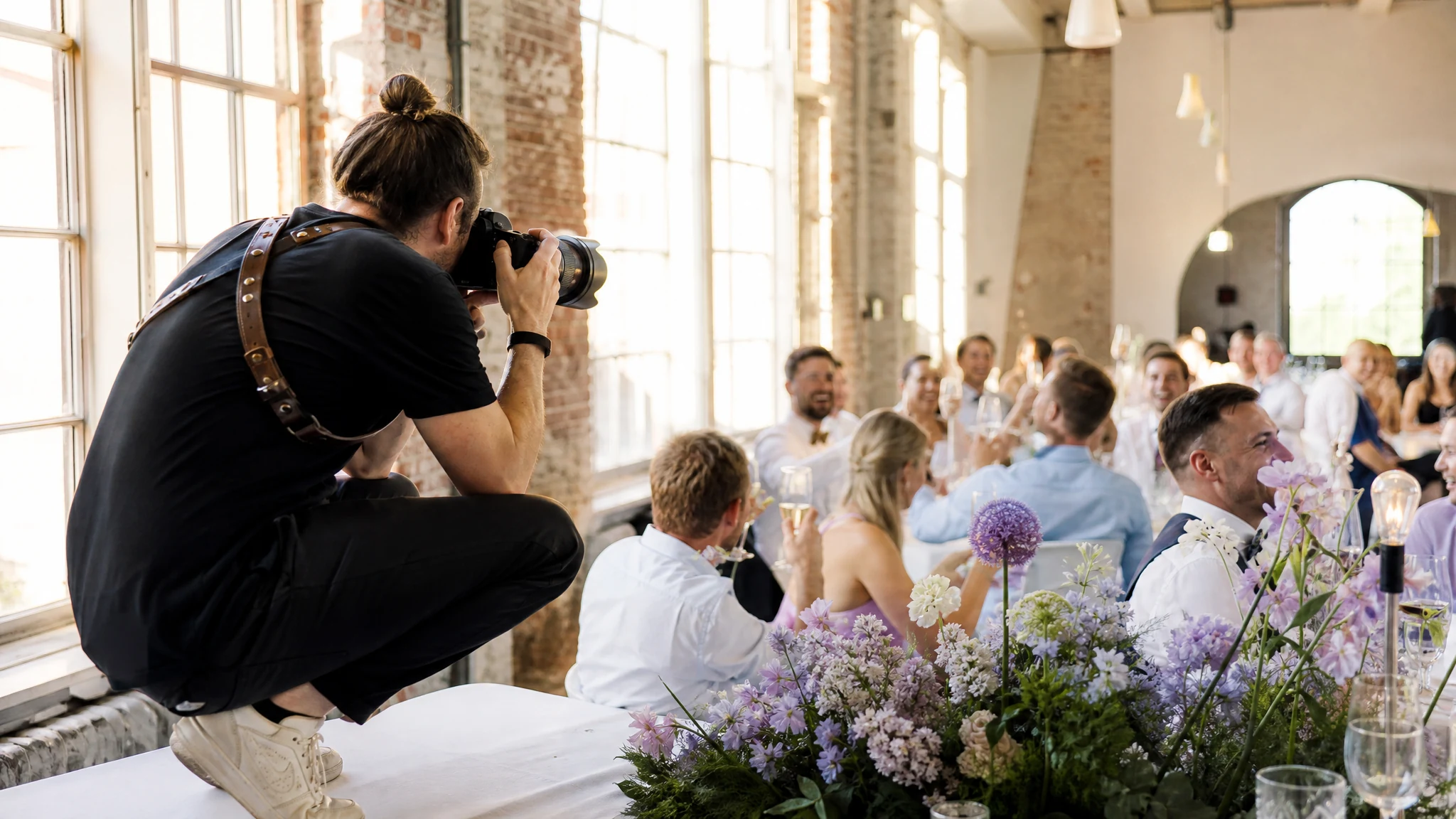 Event Fotograf buchen: Wie du den Richtigen findest und was er wirklich kostet