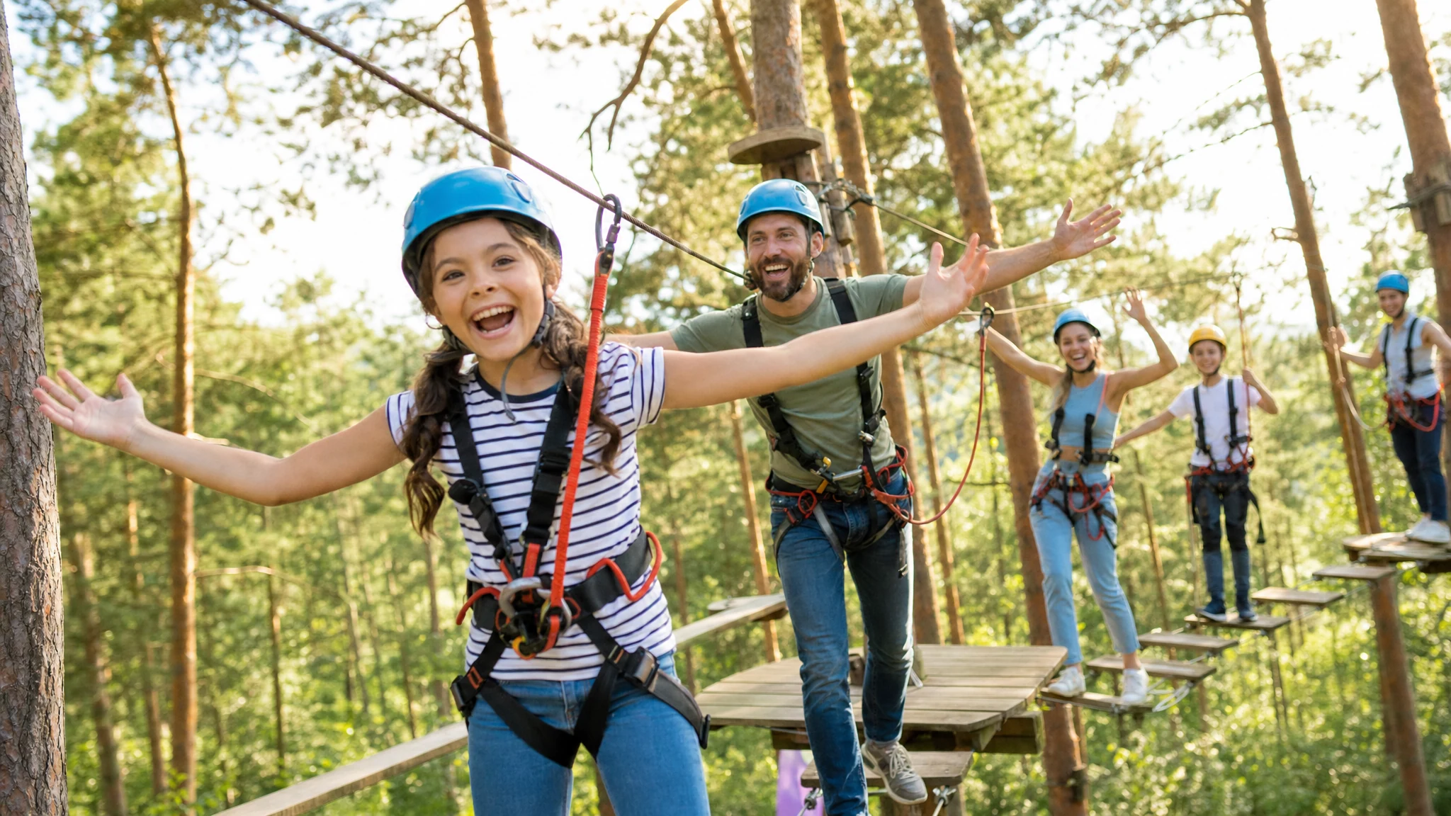Kletterpark bei Berlin: Hochseilgärten und Indoor-Hallen für jedes Abenteuer