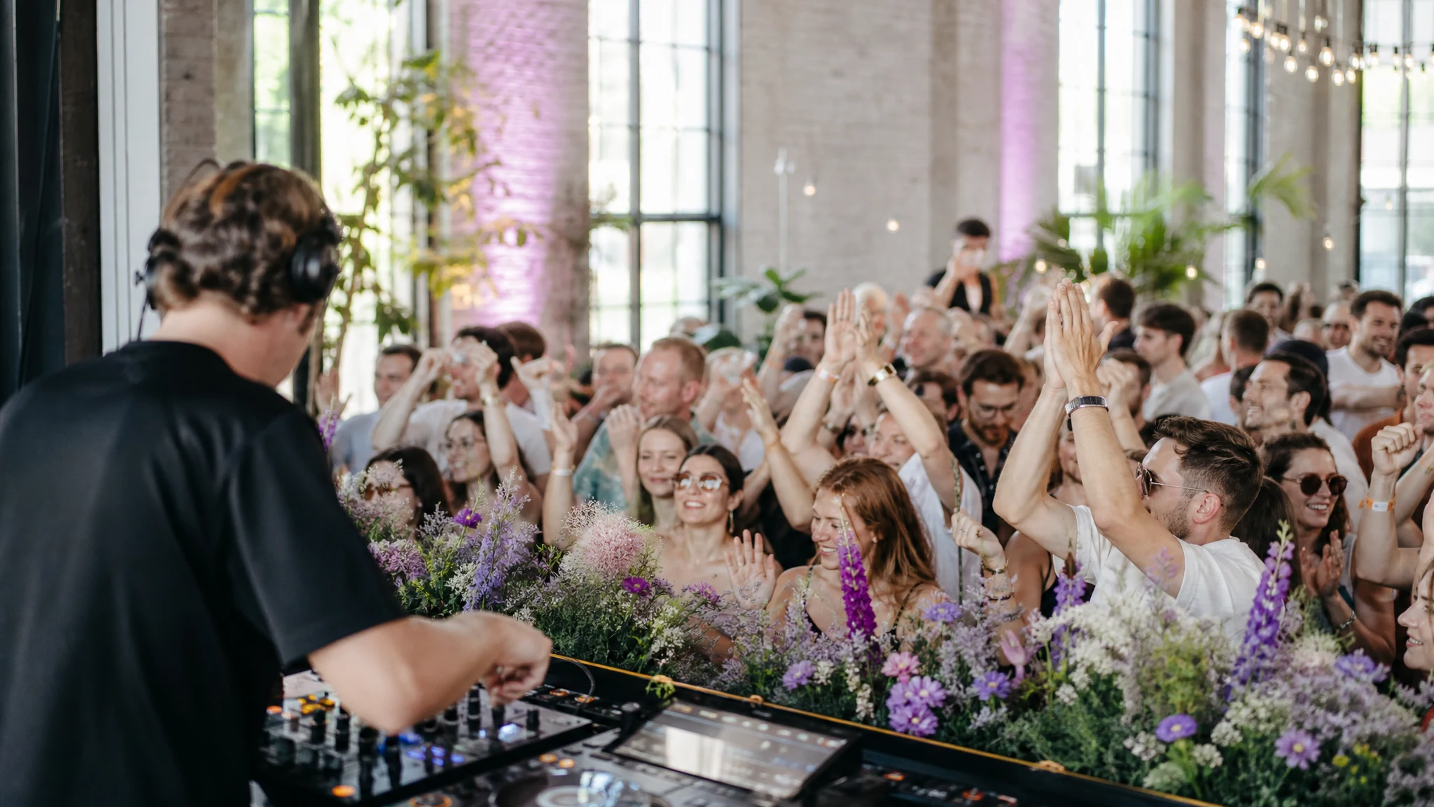 DJ Event Köln: Warum diese Stadt das Tanzen neu erfindet