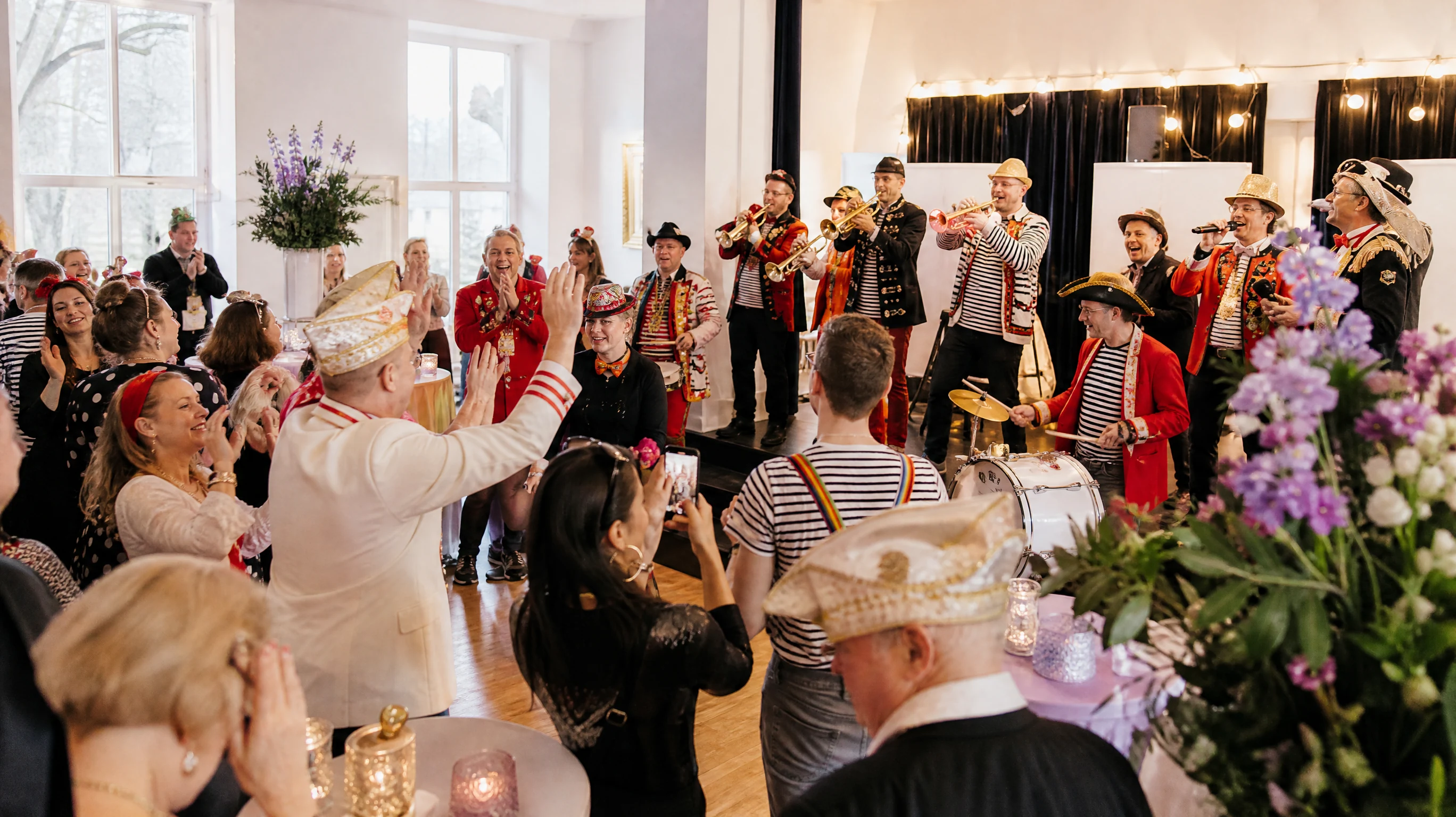 Köln Karneval Band finden: Vom ersten Gedanken zur gebuchten Formation