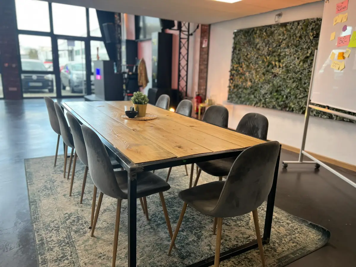 Moderne Besprechungszimmer Natuerliches Licht