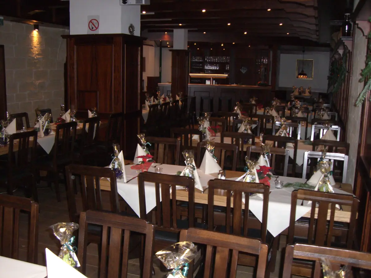 Einladendes Restaurant Festlich Ge Deckte Tische
