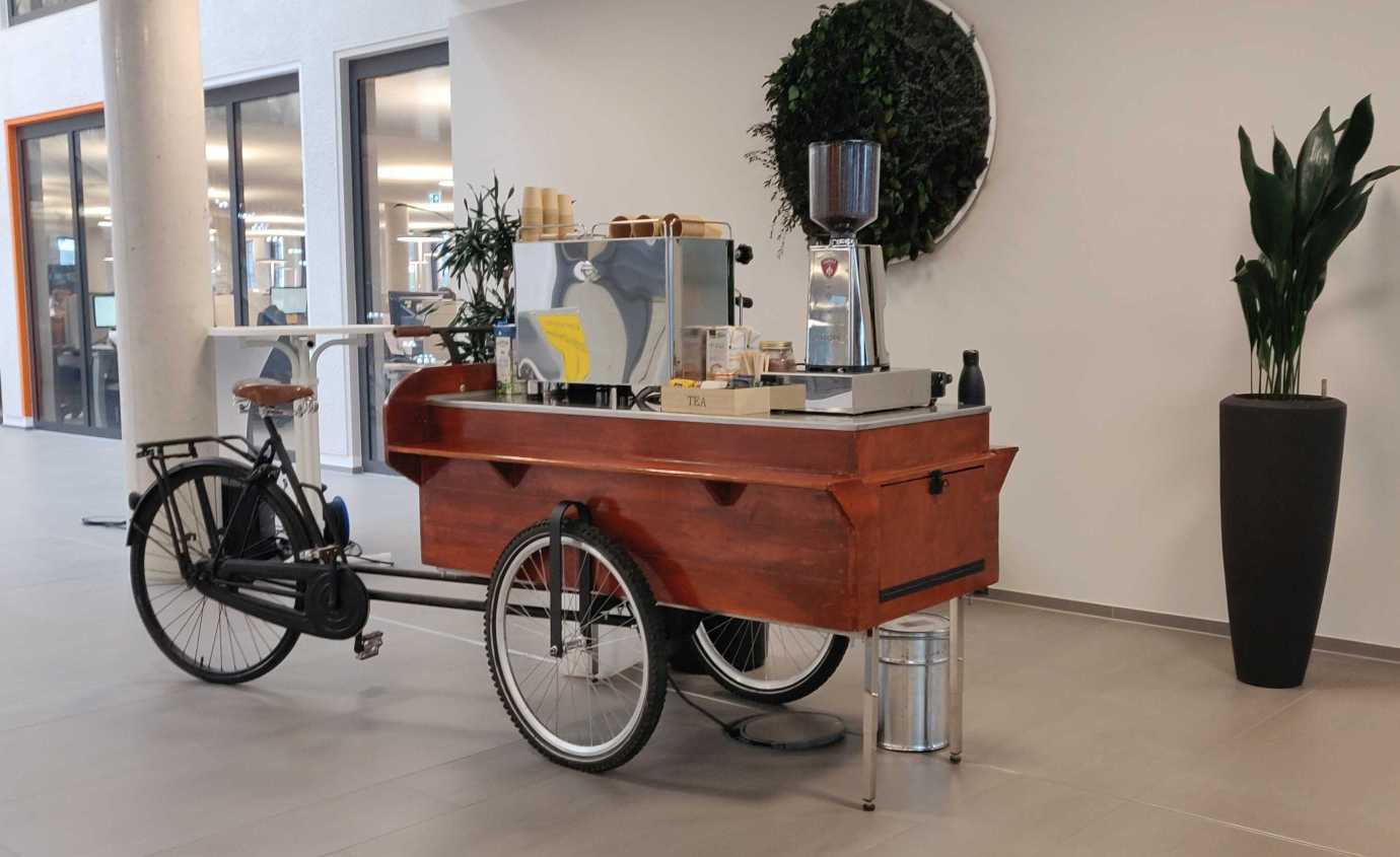 Der Barmann – APEBIKE007.jpg