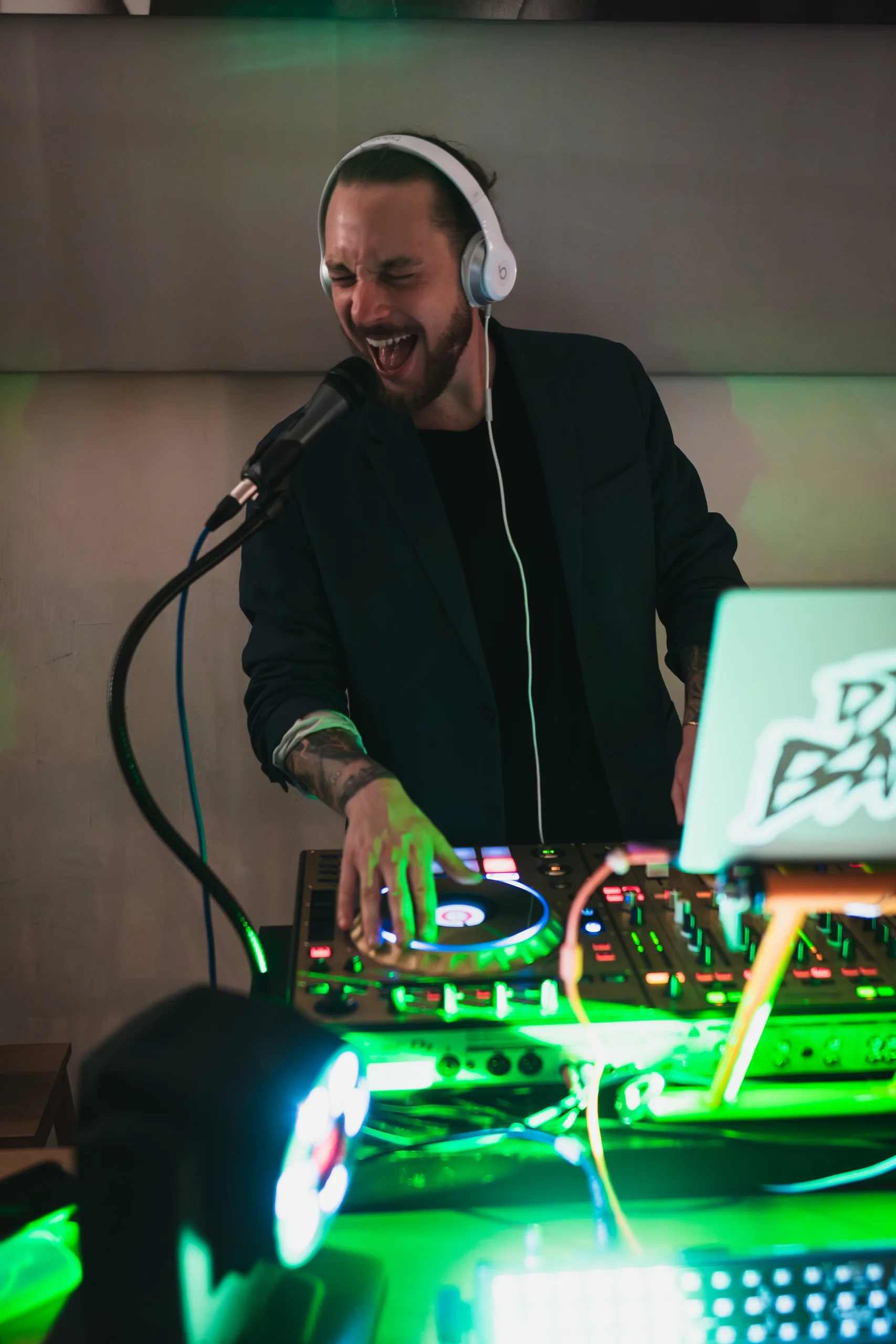 DJ BANGZ live